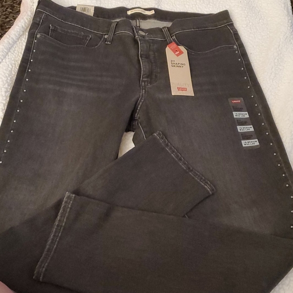 levi's sculpt soft